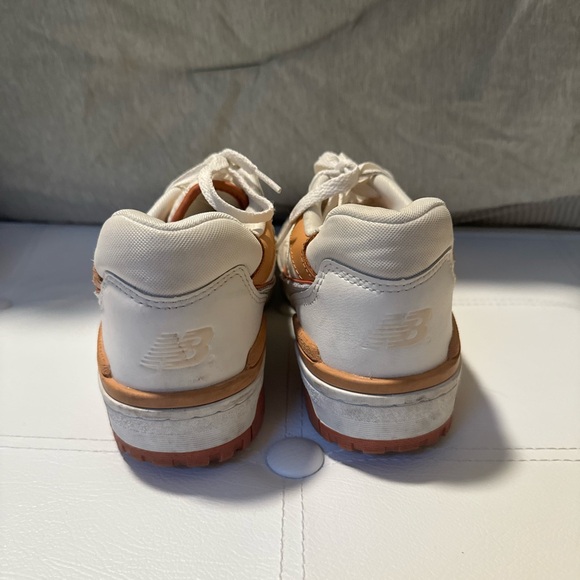 Women’s New Balance 550’s Size 8 - Picture 4 of 4